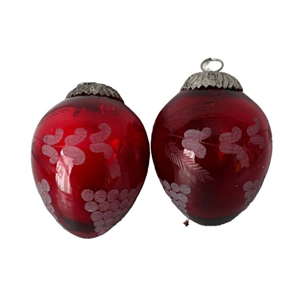 2 Vintage Etched Grapes Red Glass Christmas Ornaments - Picture 4 of 4
